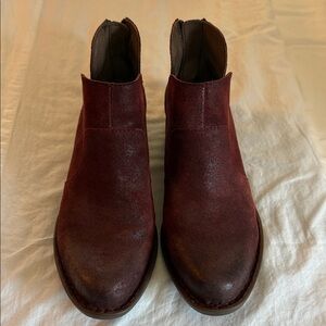 Born Women's Burgundy Ankle Boots